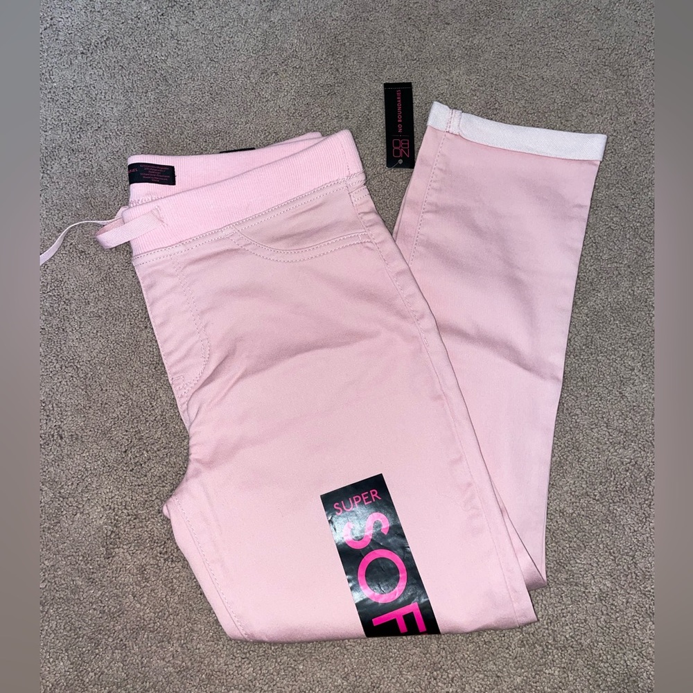 NWT M7-9 pink capris